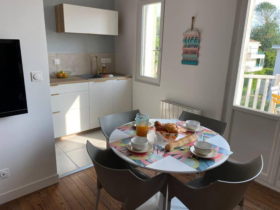Appartement, Royan. Proche Plage. Buitenkant foto